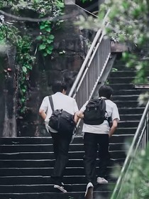 文轩：共撑一把伞的季节