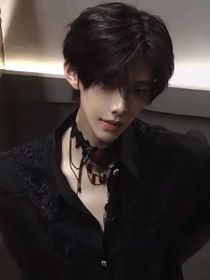 书名霸道总裁灵轻洋爱上慑天浉故事